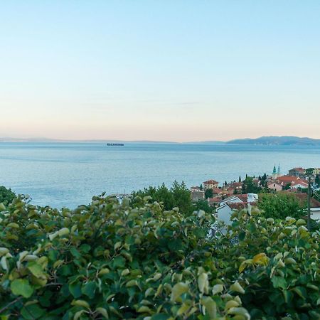 Premium Apartment With Beautiful Sea View, Short Walk To The Sea Opatija Eksteriør billede
